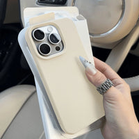 Capa de silicone aveludada para iPhone